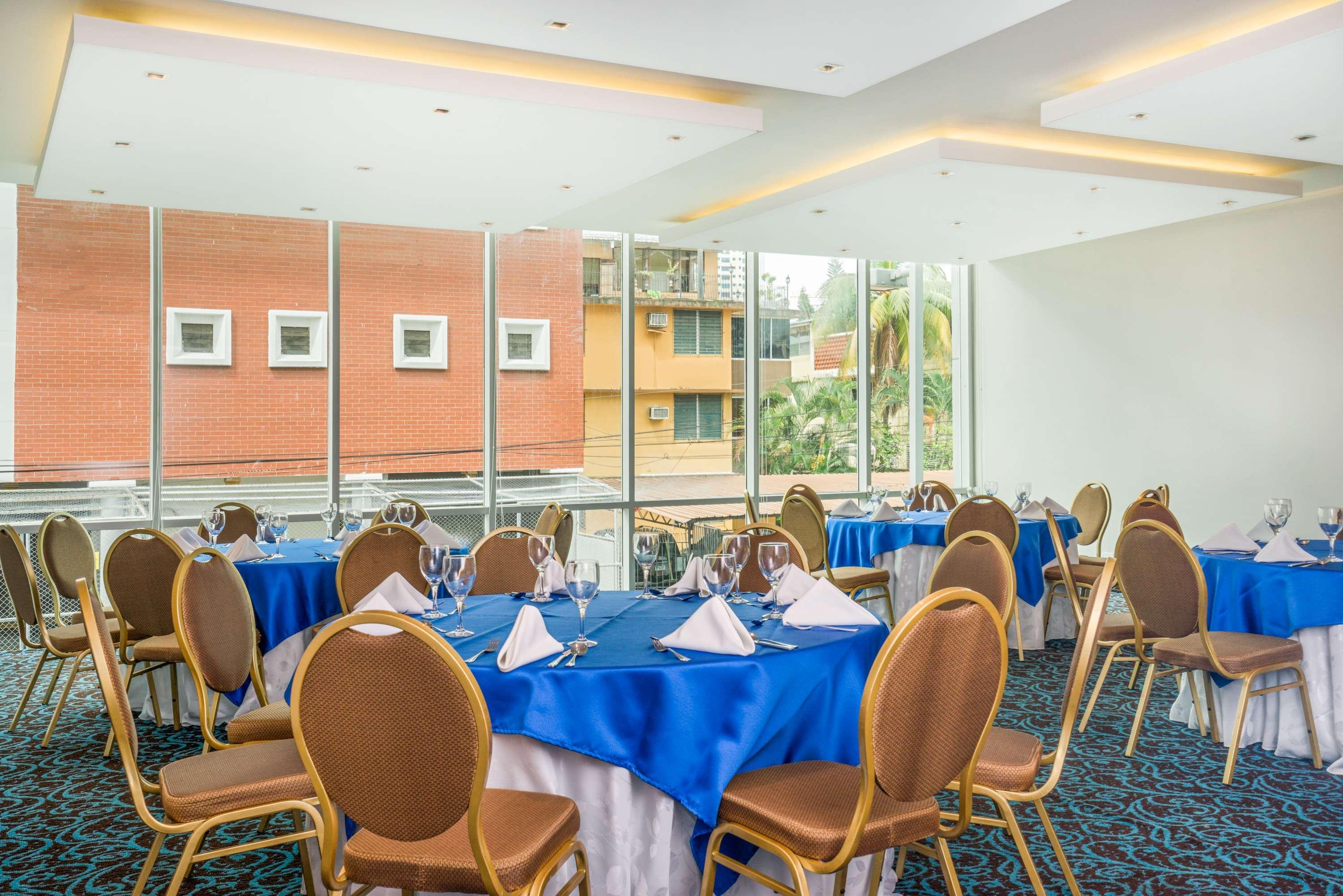 Ramada Plaza By Wyndham Panama Punta Pacifica Hotel Ngoại thất bức ảnh